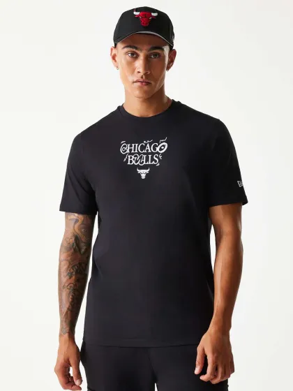 NBA COURT GRAPHIC REG TEE