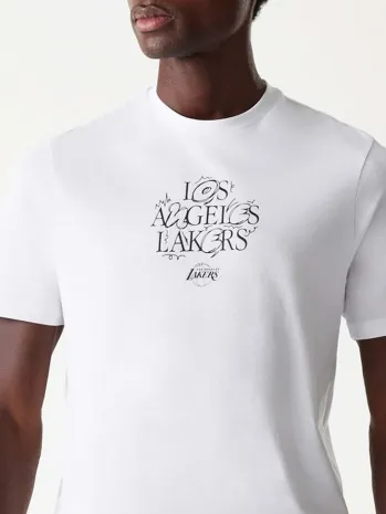 NBA COURT GRAPHIC REG TEE